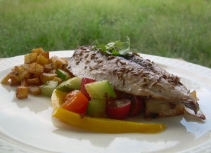 Ovenbaked mackerel with stir fry veggie 004